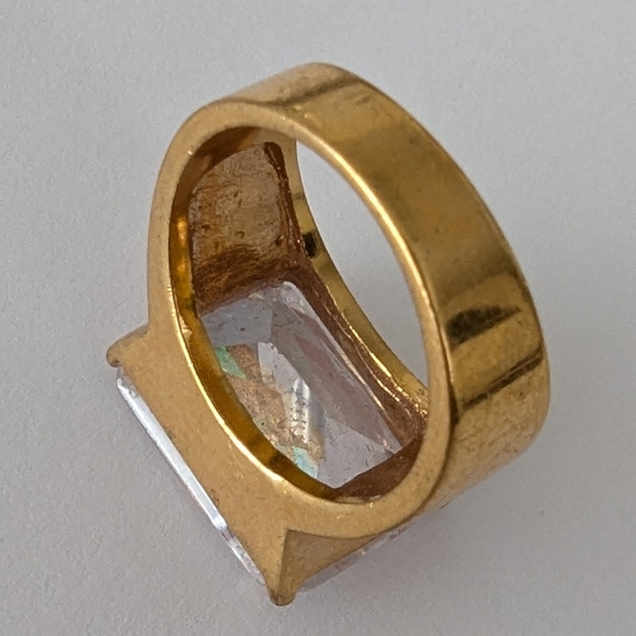 VTG GOLD TONE AB CRYSTAL RING - Picture 7 of 11